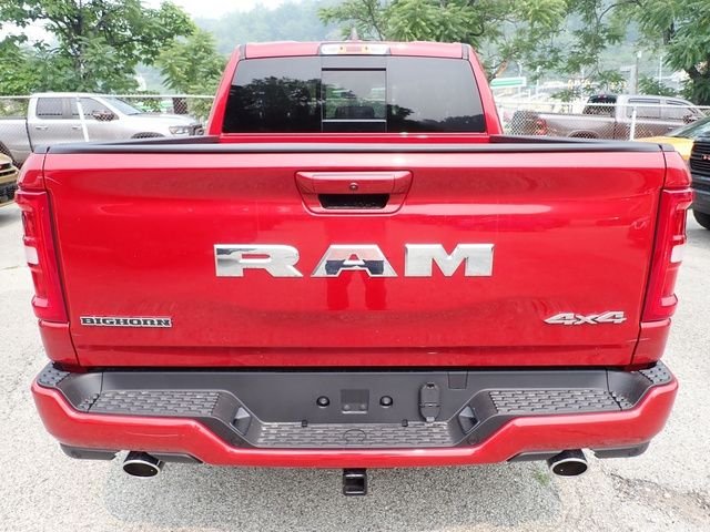 New 2026 Molten Red Pearl-Coat Exterior Paint RAM Big Horn/Lone Star image 4