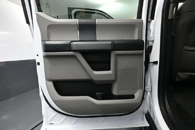 Used 2020 White Ford XLT image 26