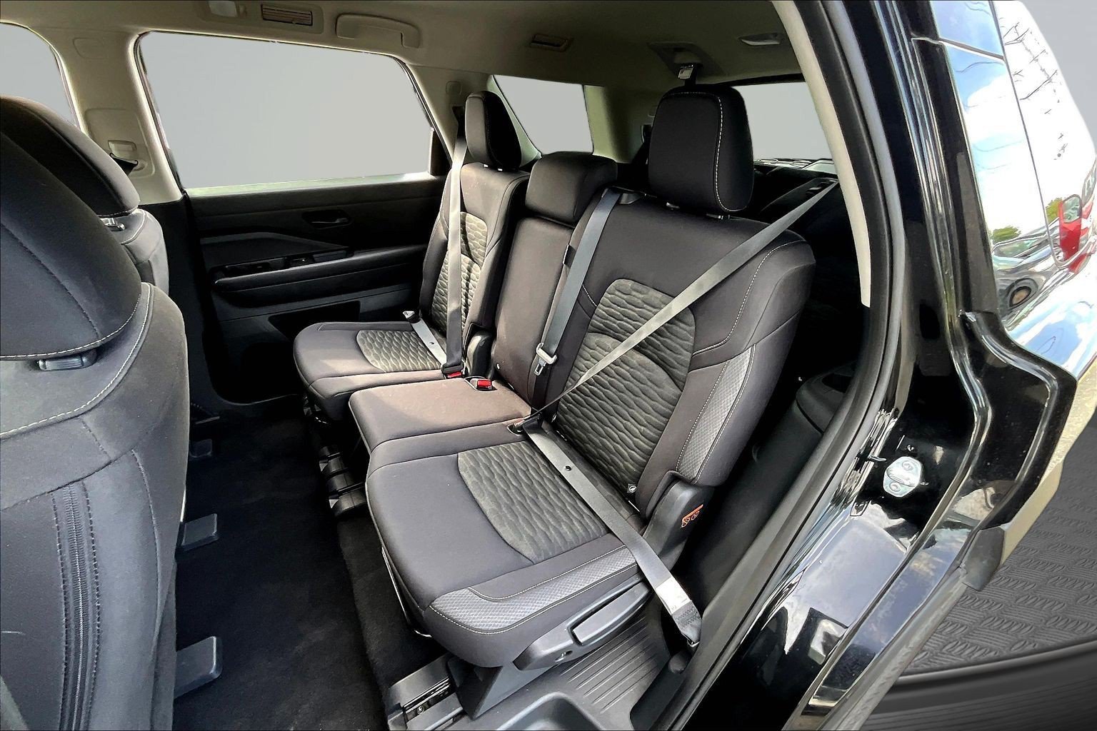 Used 2023 Black Nissan S image 17