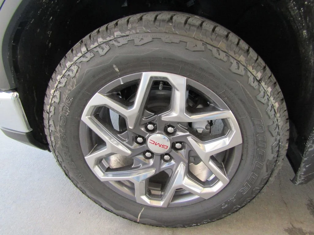 2026 GMC Sierra 1500 SLT - Photo 33
