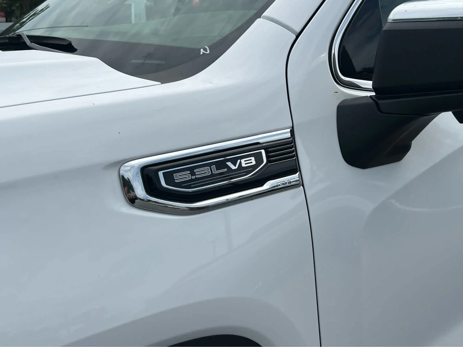 New 2026 Summit White GMC SLE image 17