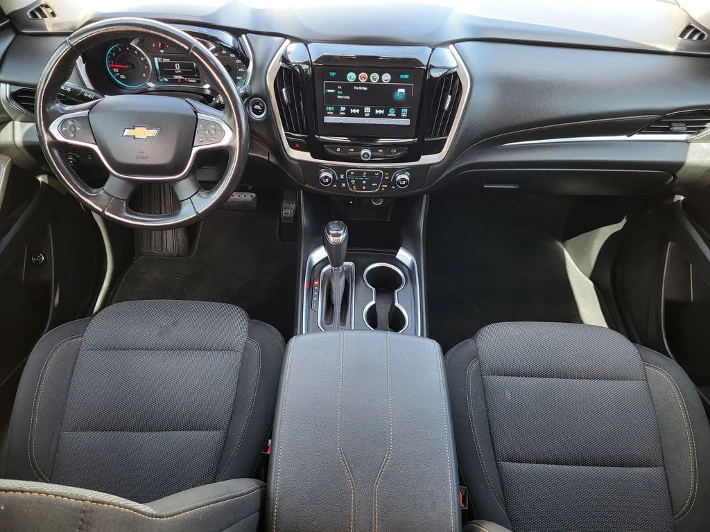 Used 2019 GRAPHITE METALLIC Chevrolet LT Cloth image 20