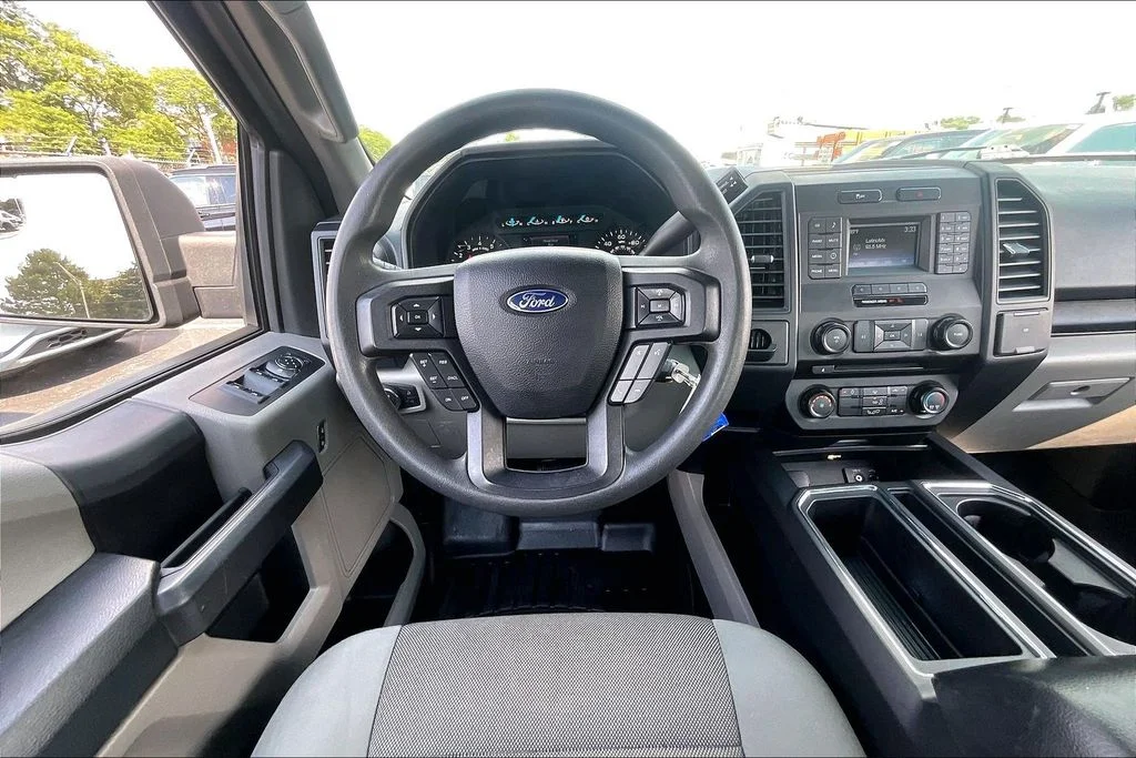 Used 2015 Black Ford XL image 4