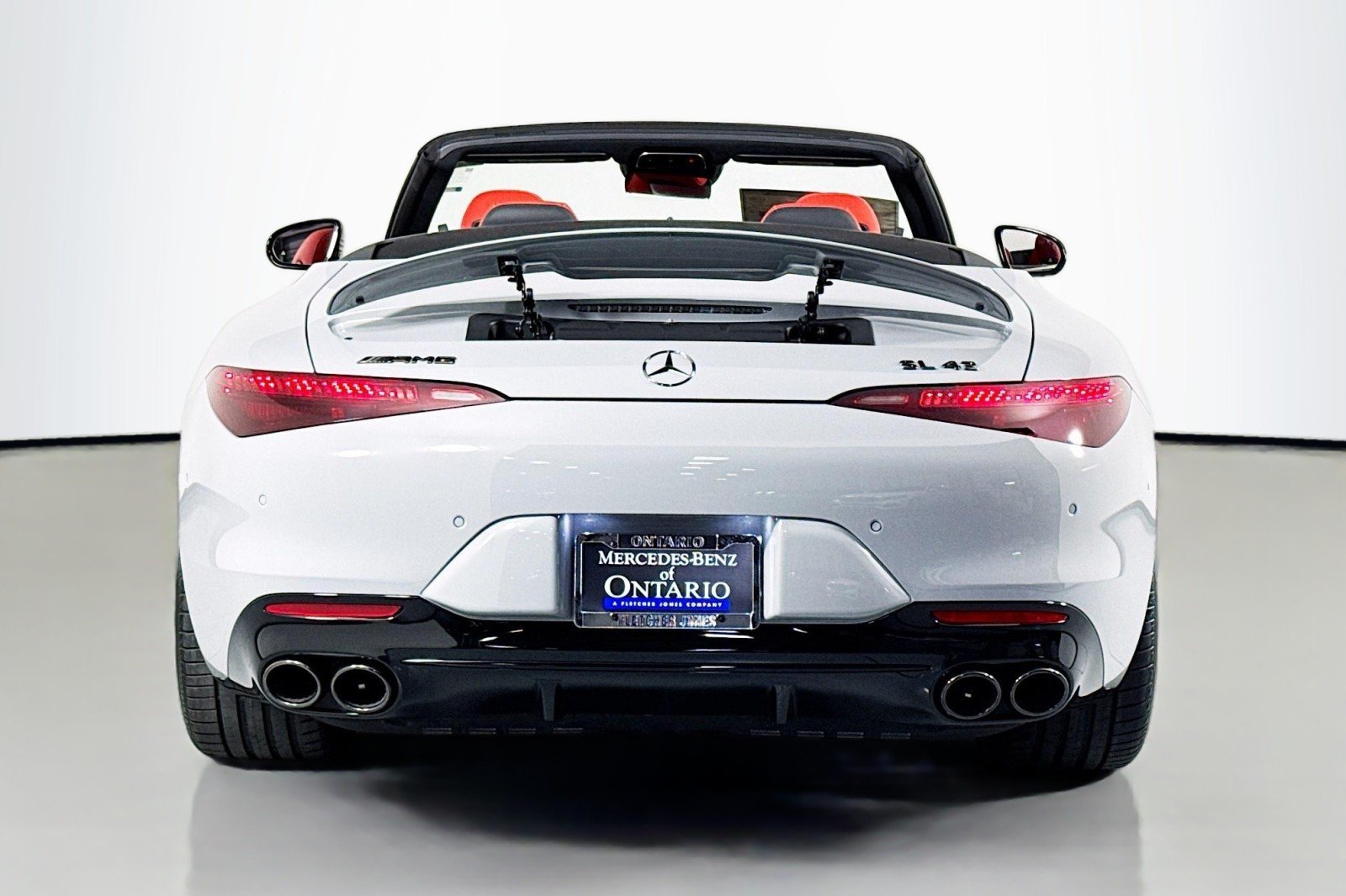 New 2026 MANUFAKTUR Alpine Grey Mercedes-Benz AMG® SL 43 Roadster image 4