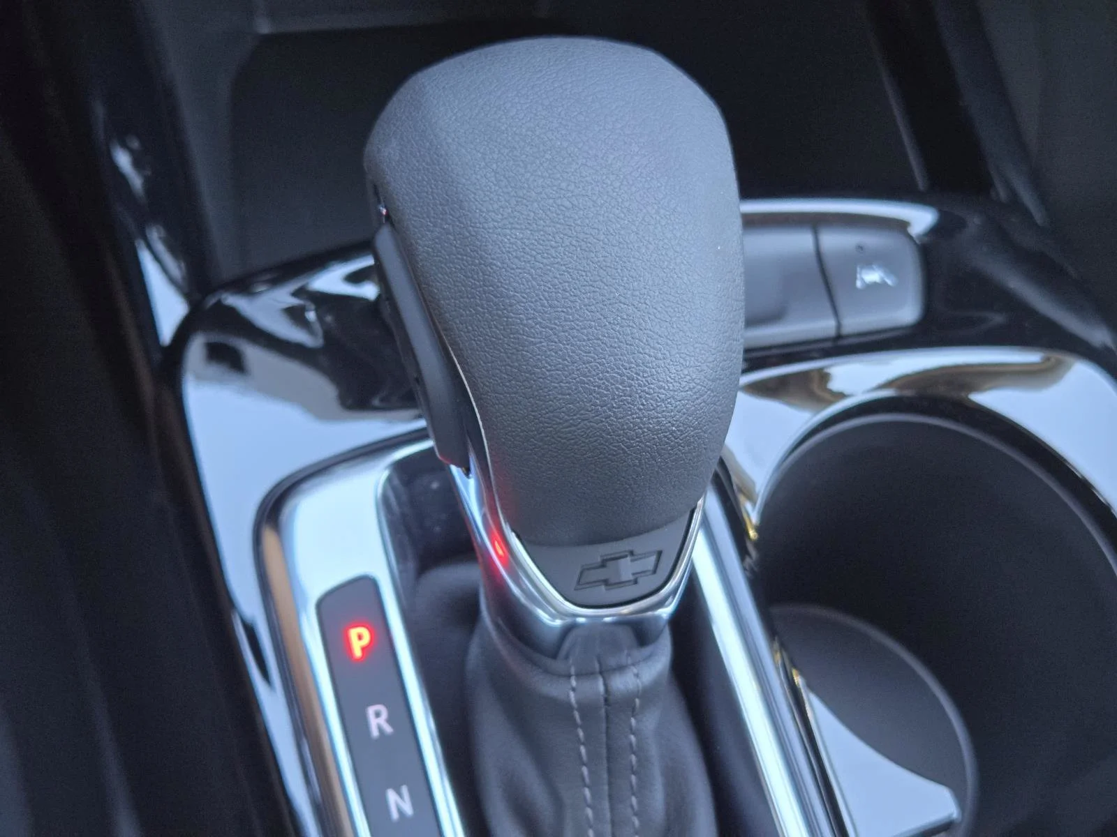 New 2026 Mosaic Black Metallic Chevrolet LT image 29
