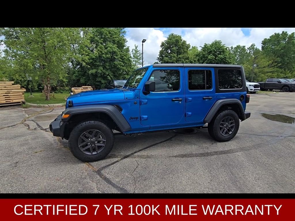 Used 2024 Blue Jeep Sport S image 4