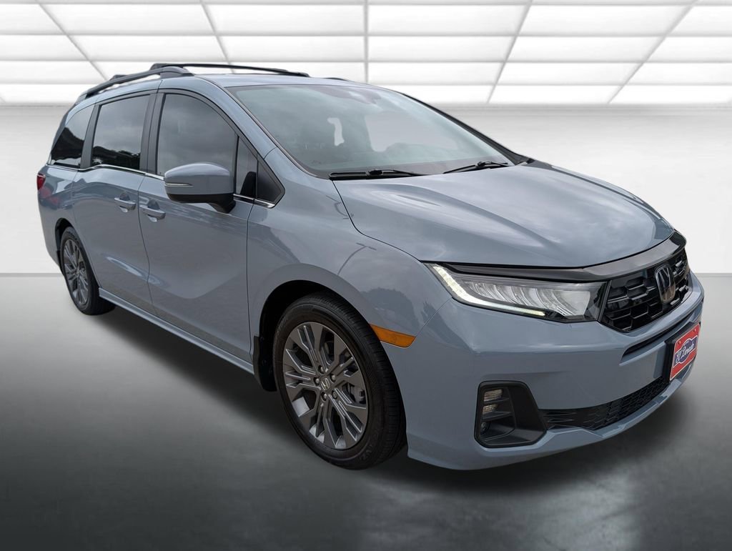 2025 Honda Odyssey Touring's photo