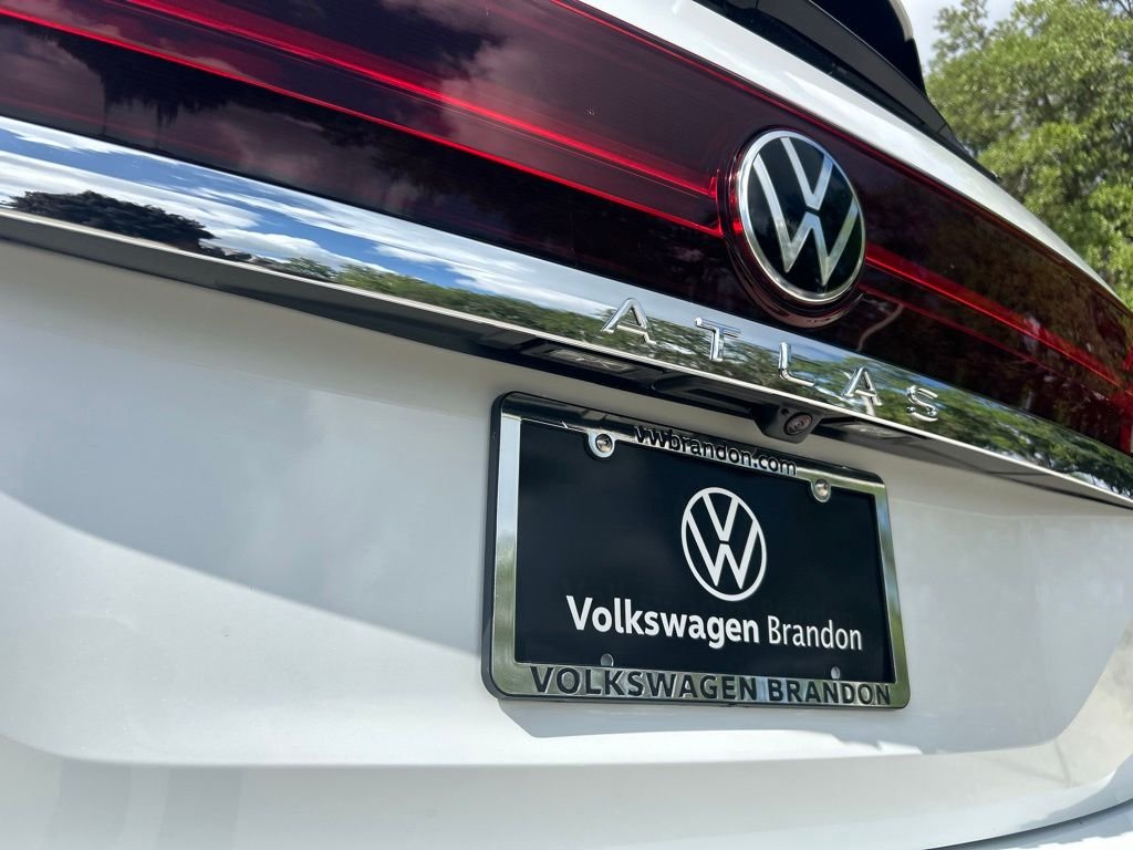 New 2026 White/off-white Volkswagen 2.0T SE w/Technology image 46