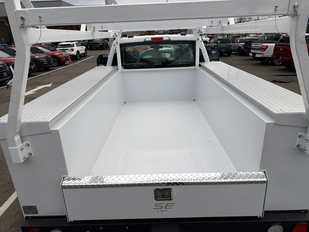 New 2026 Oxford White Ford XL image 13