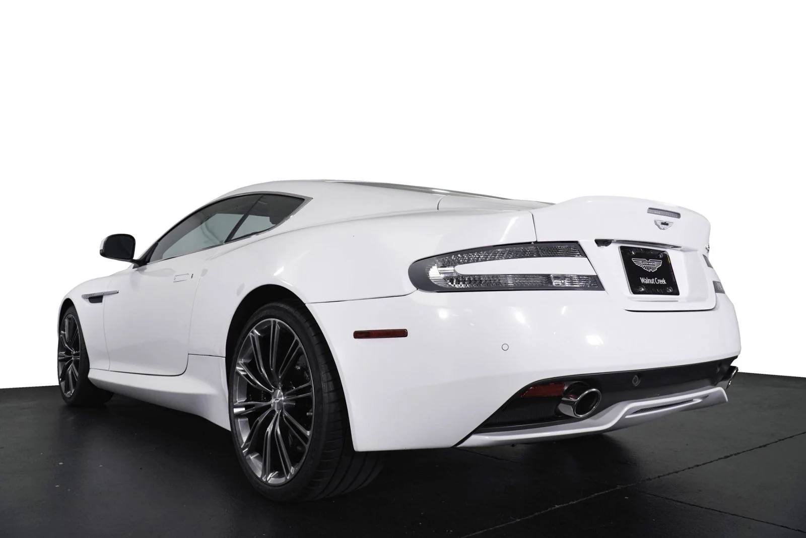 Used 2015 White Aston Martin  image 8