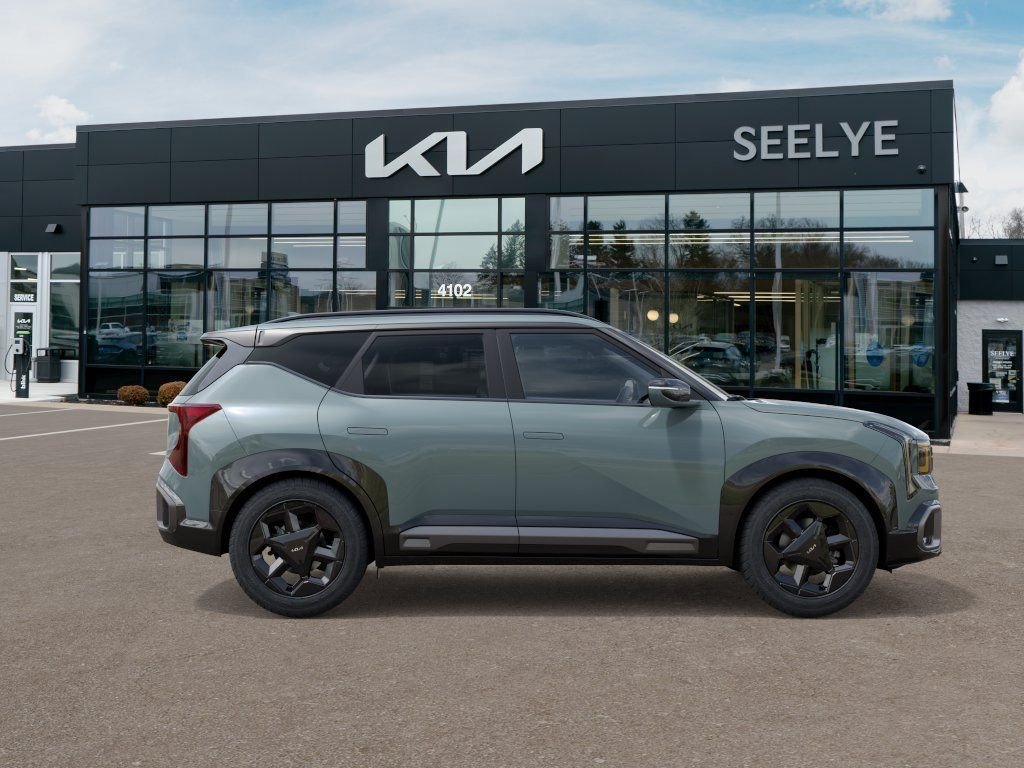 New 2027 Green Kia X-Line S image 7