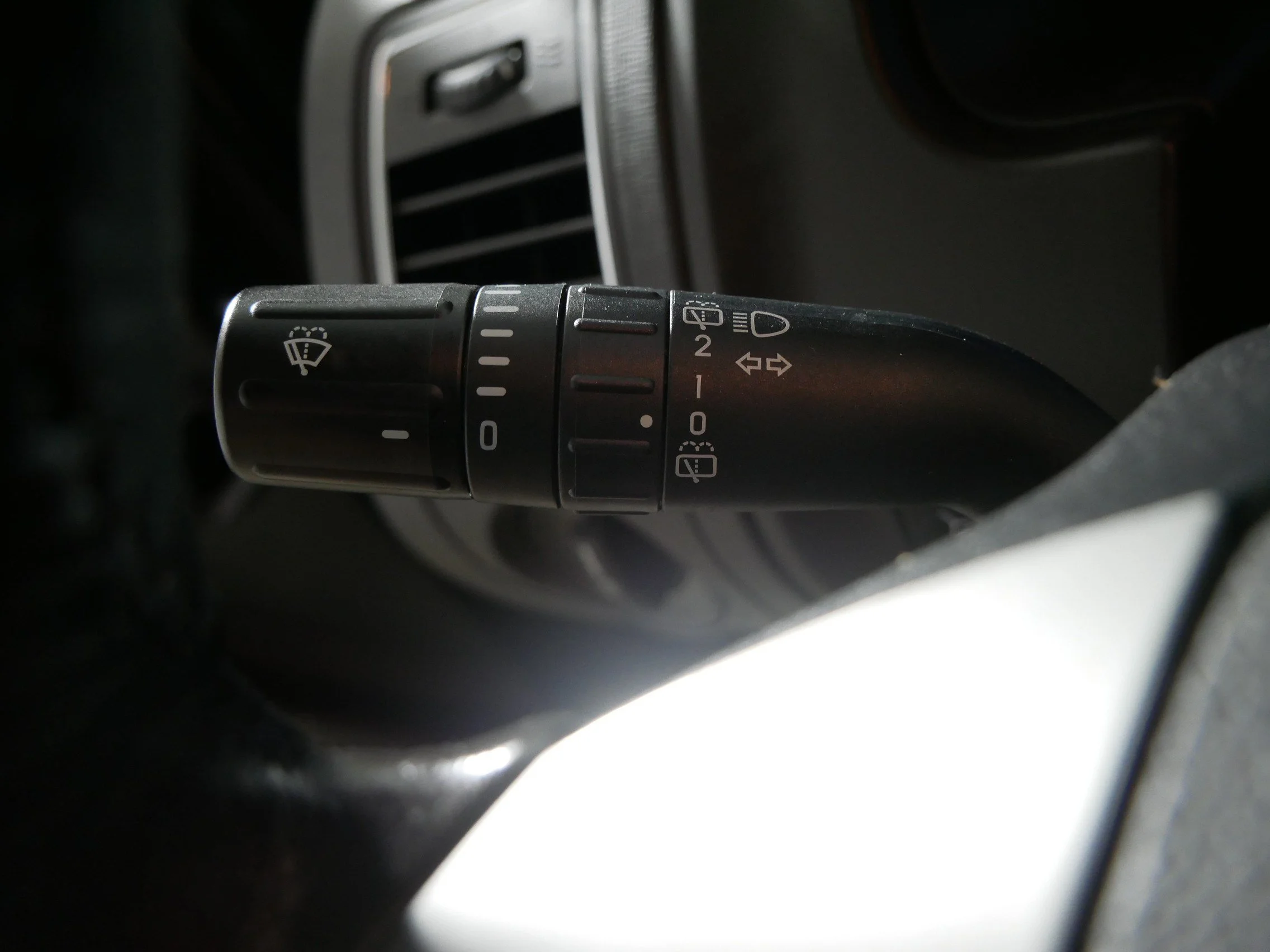 Used 2017 Shadow Black Ford SEL image 30
