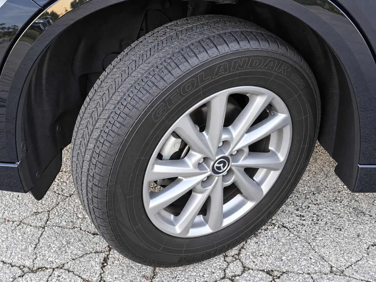 Used 2025  Mazda 2.5 S Preferred Package image 9