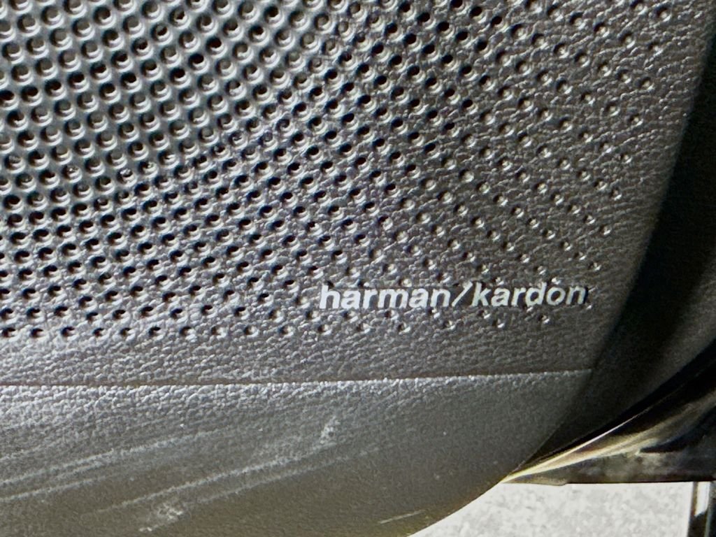 Used 2023 Aurora Black Kia GT-Line image 21