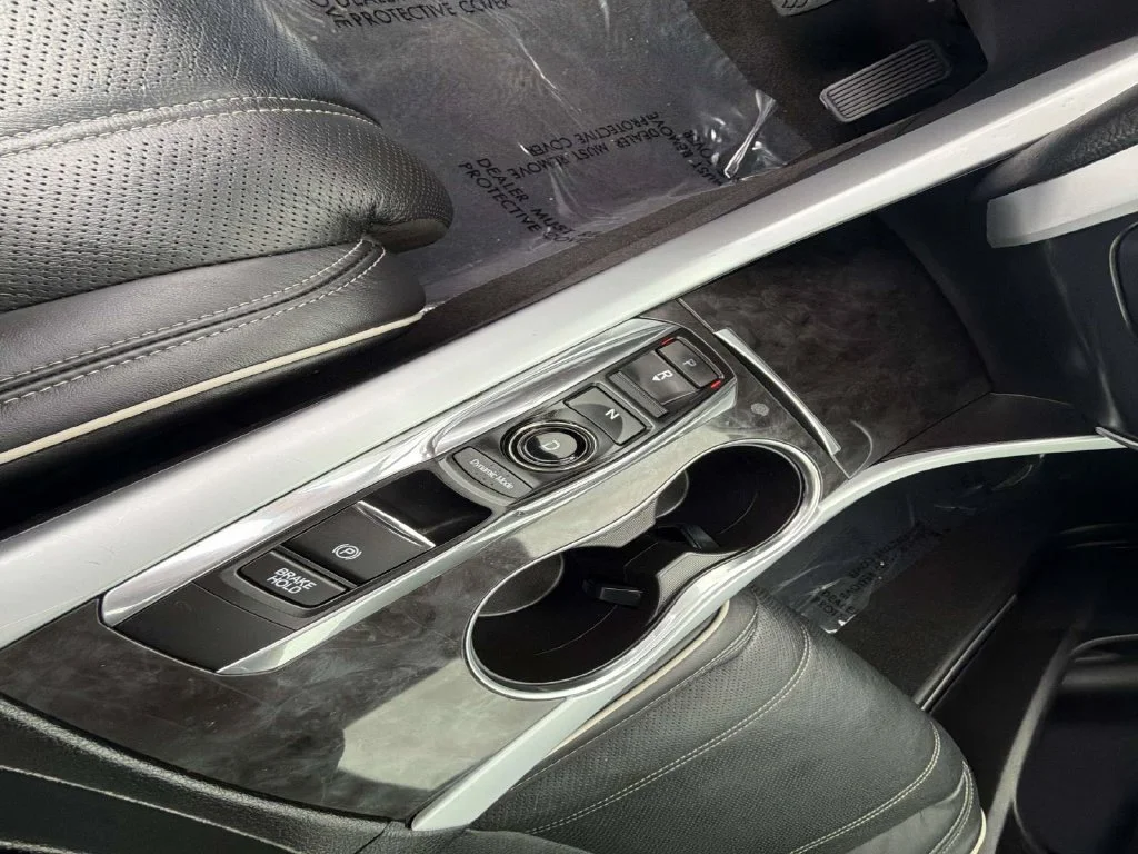 Used 2019  Acura 3.5L Technology Pkg image 24