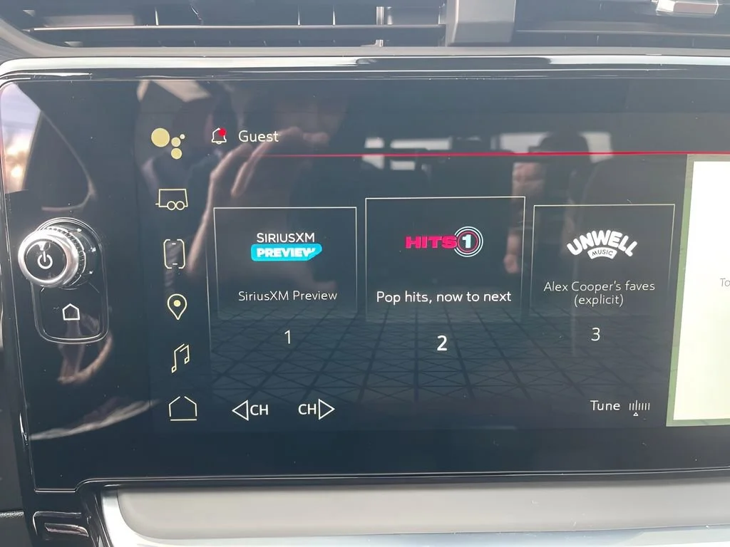 New 2026 Glacier White Tricoat GMC Denali Ultimate image 28