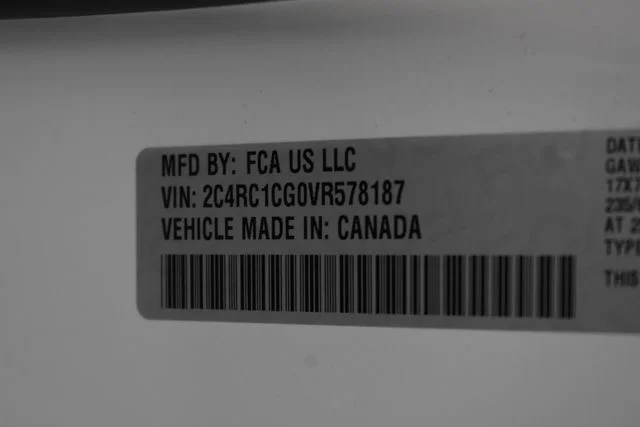 New 2027 Bright White Clear-Coat Exterior Paint Chrysler LX image 37