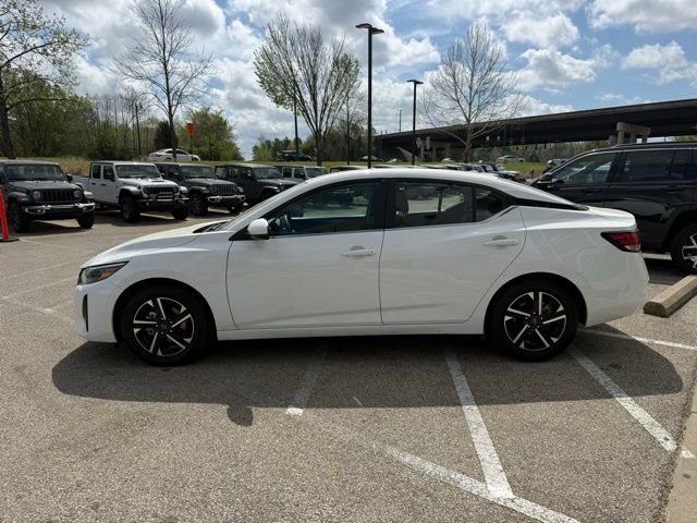 Used 2024 Nissan Sentra SV with VIN 3N1AB8CV8RY218424 for sale in Collierville, TN