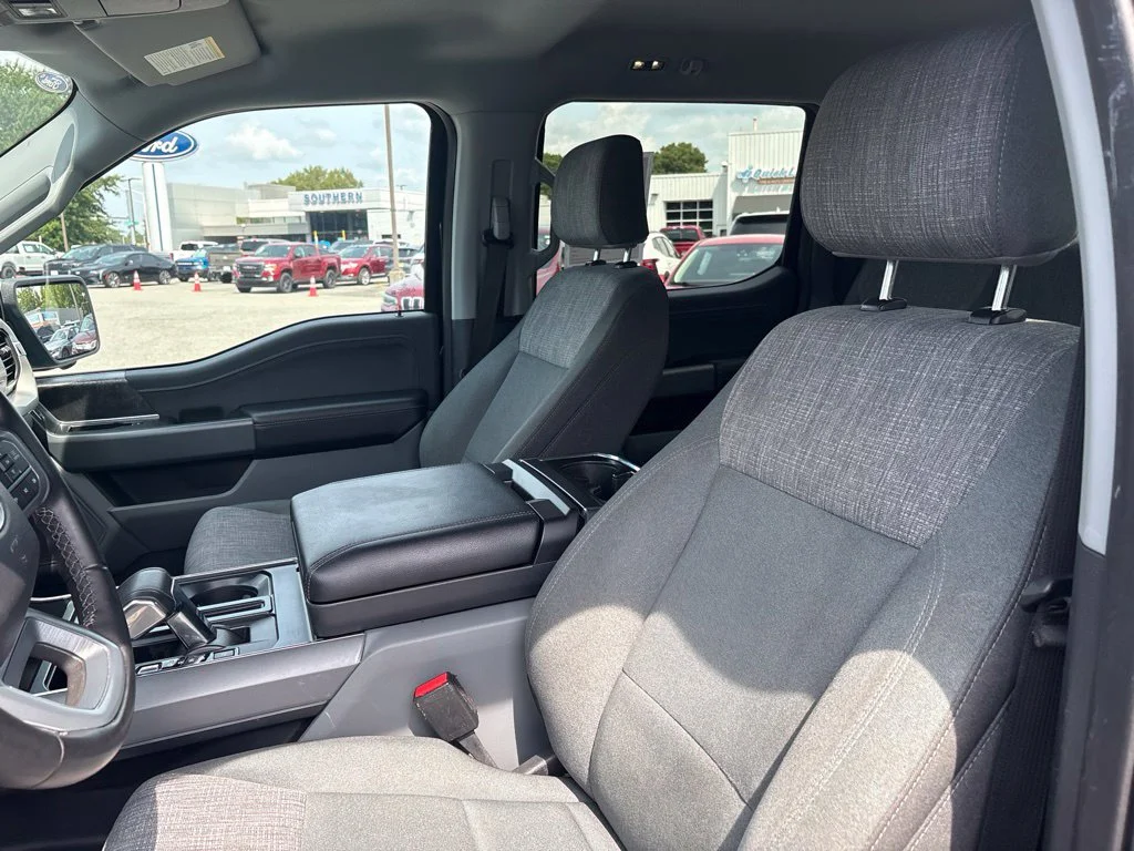 Used 2023 Black Ford XLT image 14