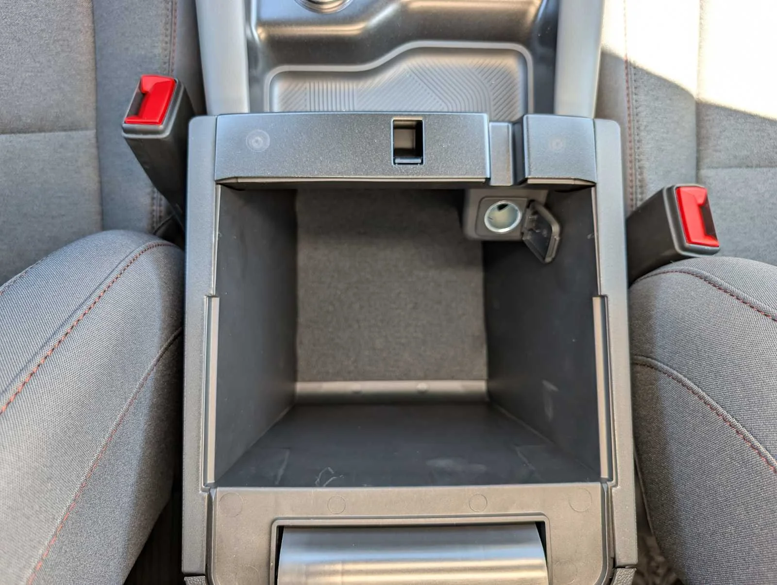 New 2026 Carbonized Gray Metallic Ford Active image 14