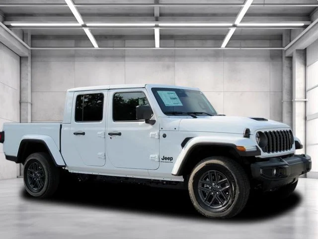 2026 Jeep Gladiator Sport S Auto's photo