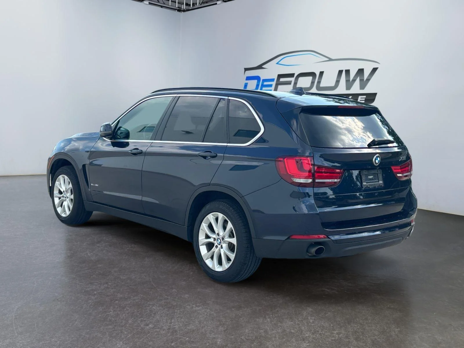 Used 2016 Imperial Blue Metallic BMW xDrive35i image 5