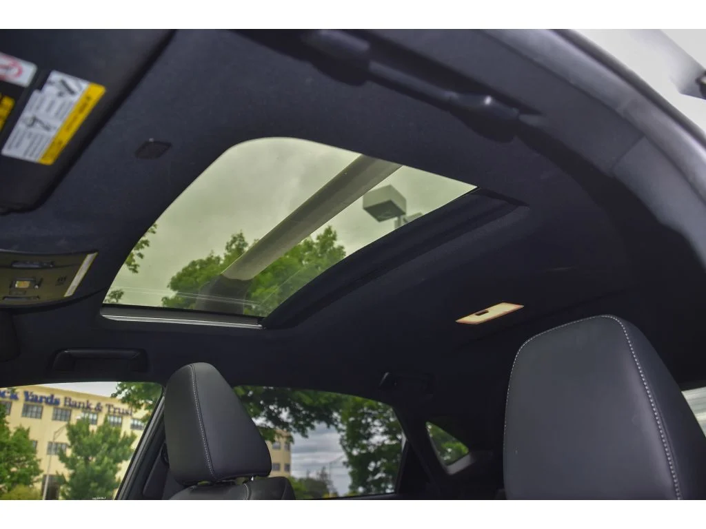 Used 2020 Ultra White Lexus F SPORT image 15