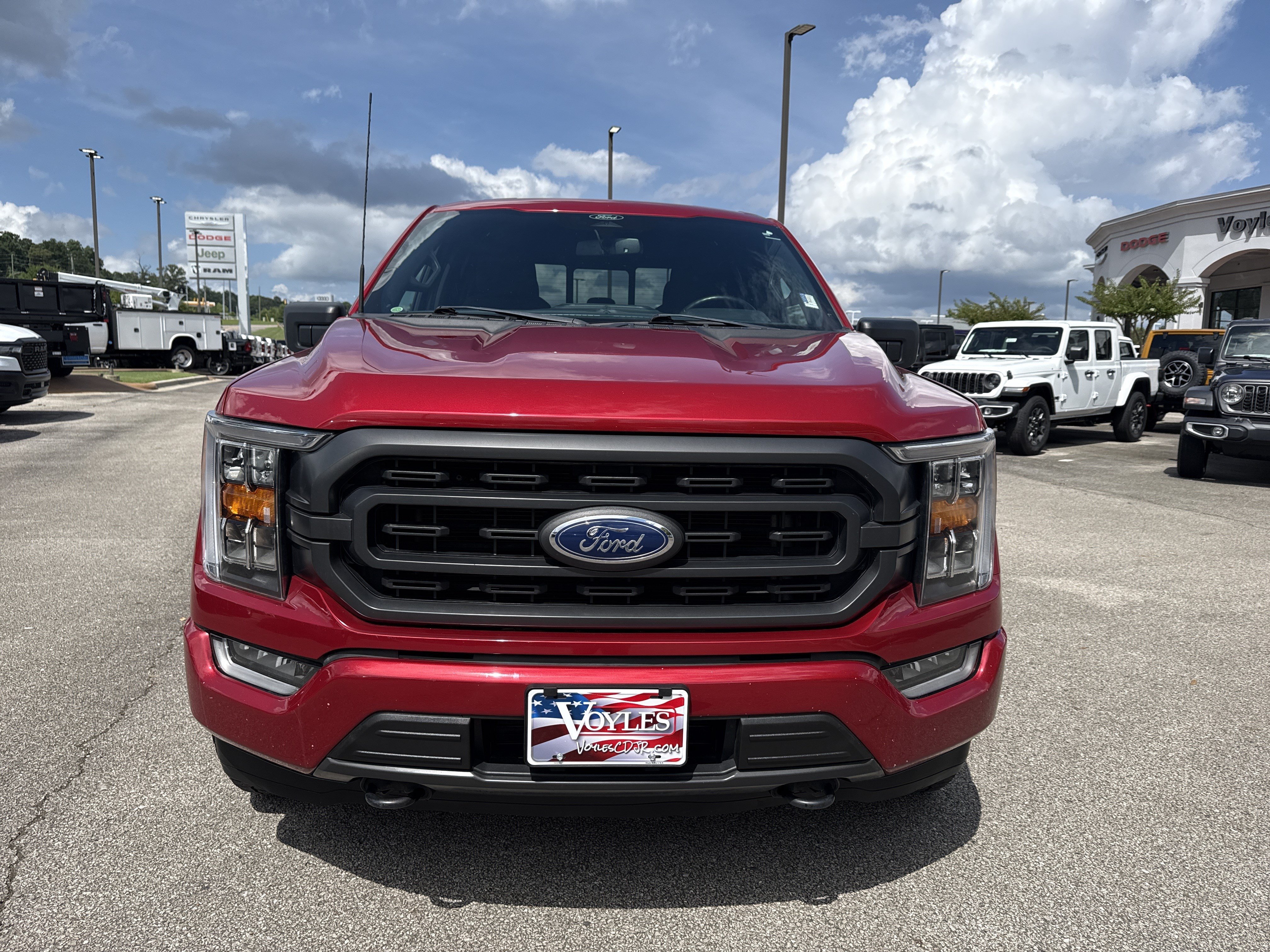 Used 2022 Red Ford XLT image 2