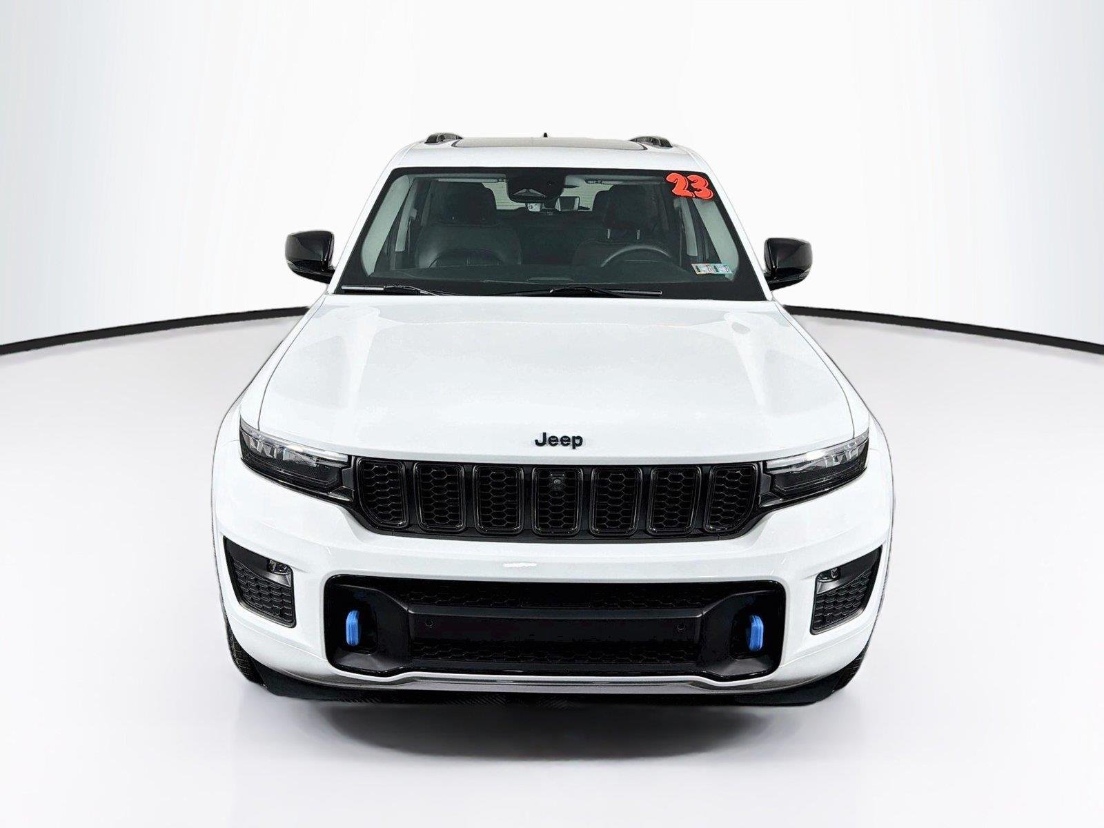 Used 2023  Jeep 30th Anniversary image 13