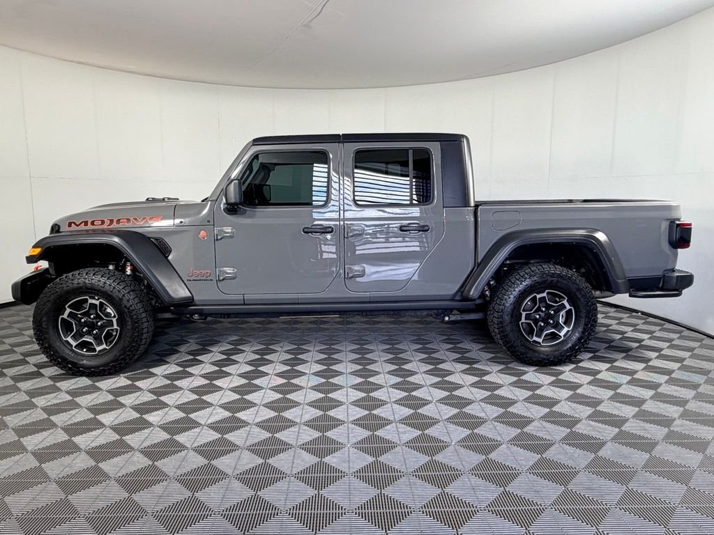Certified Used 2023 Gray Jeep Mojave image 11