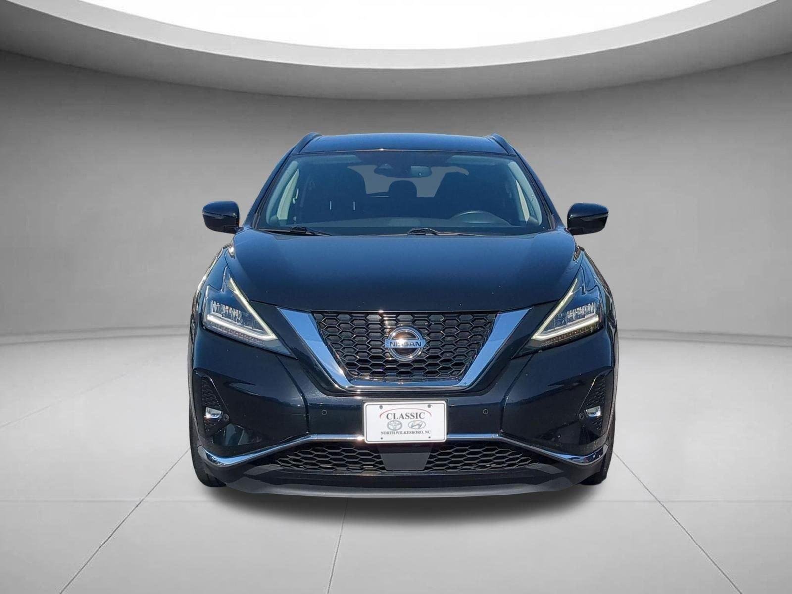 Used 2021 Magnetic Black Pearl Nissan SV image 8