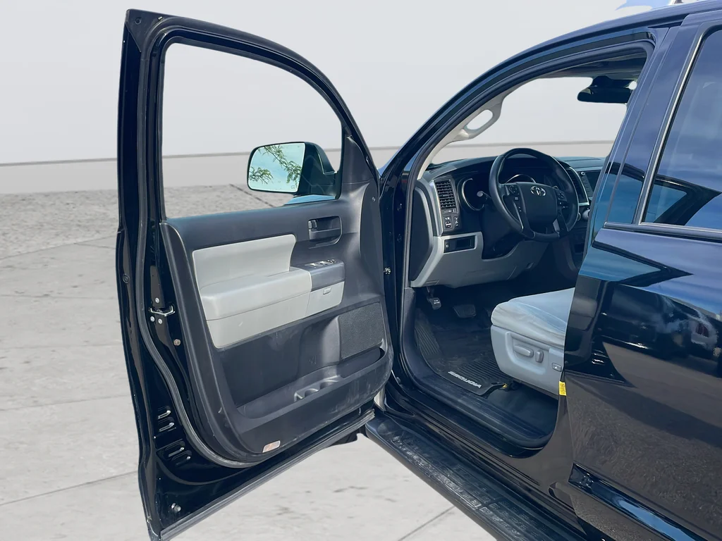 Used 2022 Black Toyota SR5 image 35