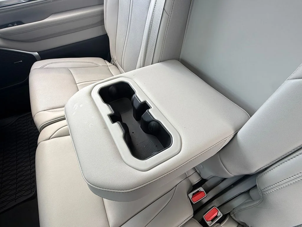 Used 2024 Black Jeep  image 32