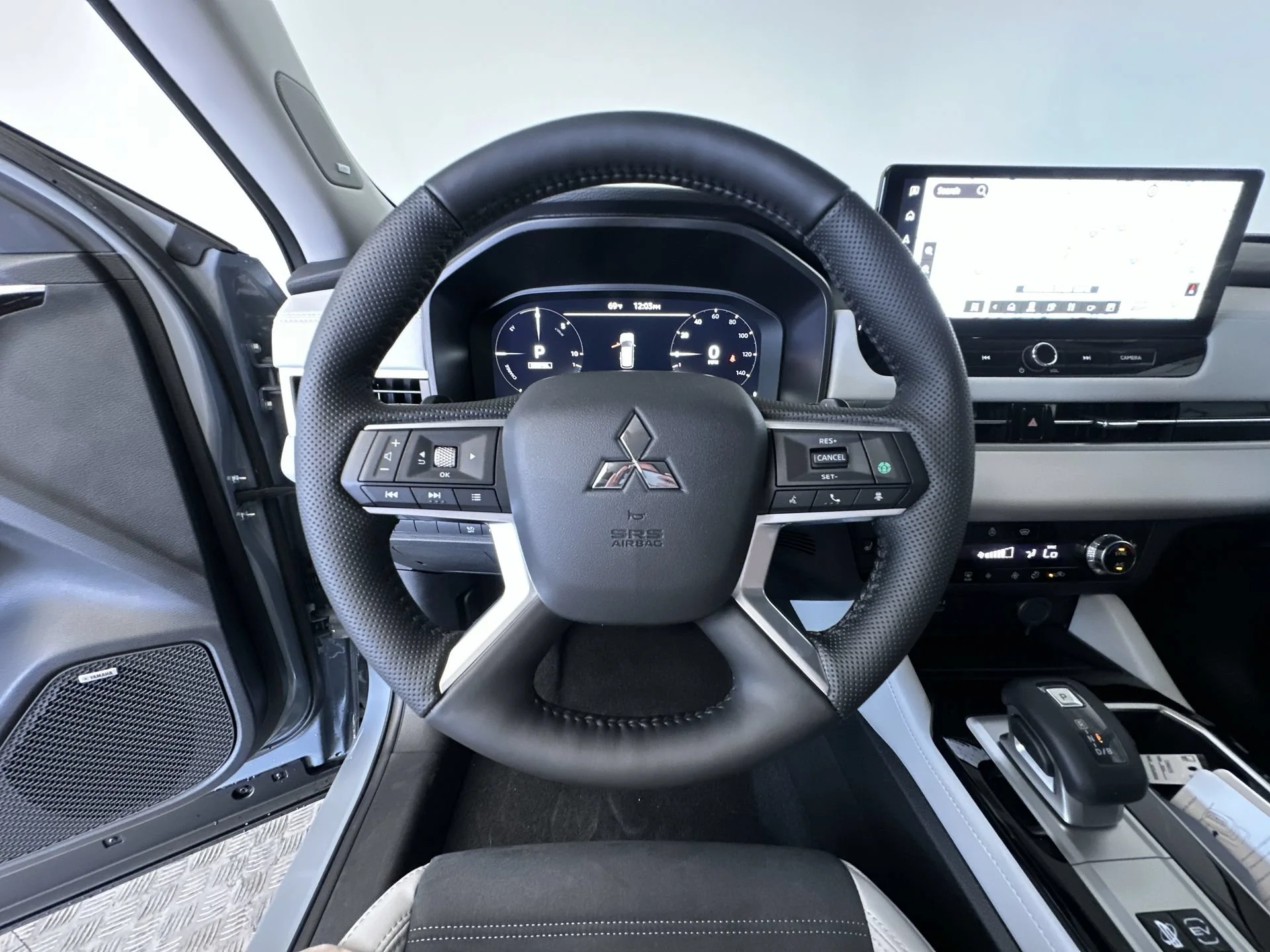 New 2026 Moonstone Gray Metallic Mitsubishi SE image 16