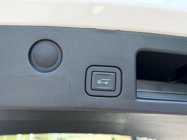 2027 GMC Terrain Elevation - Photo 8
