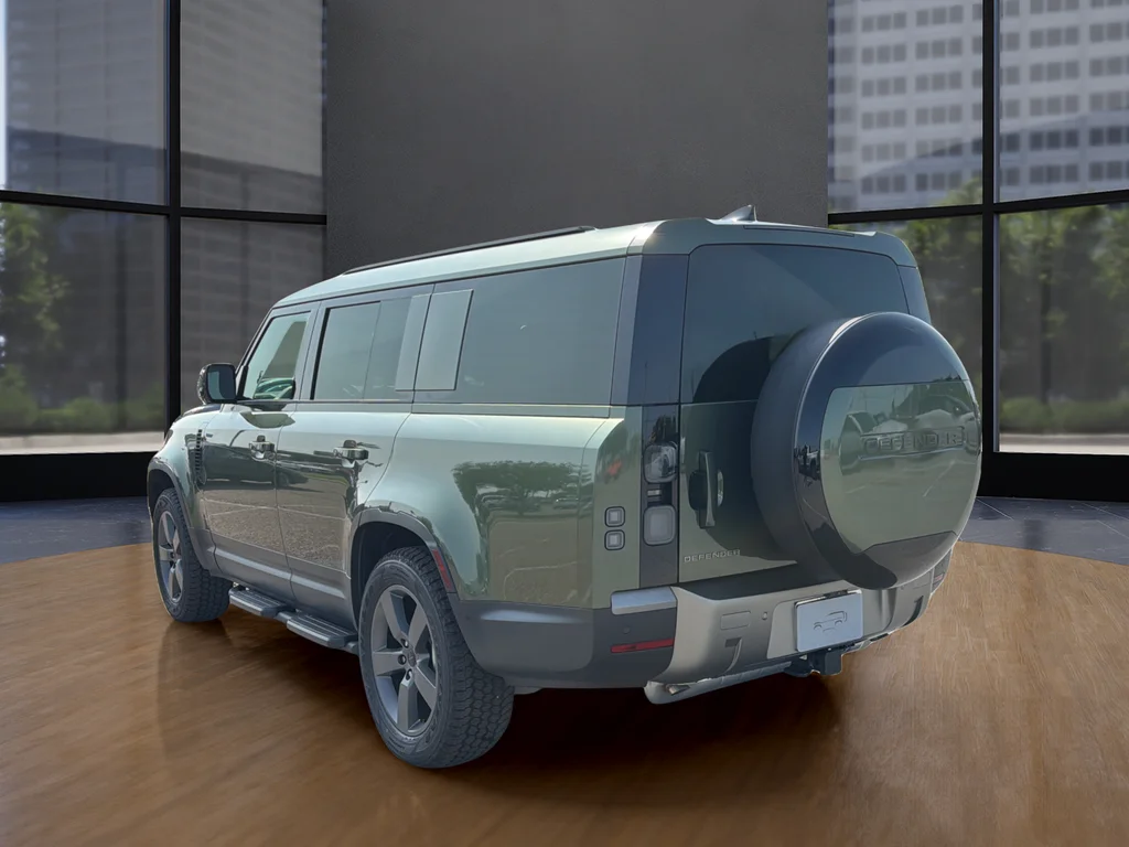 New 2026 Green Land Rover S image 15
