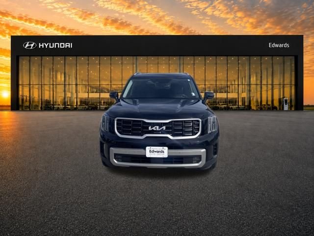 Used 2023 Black Kia SX-Prestige image 2