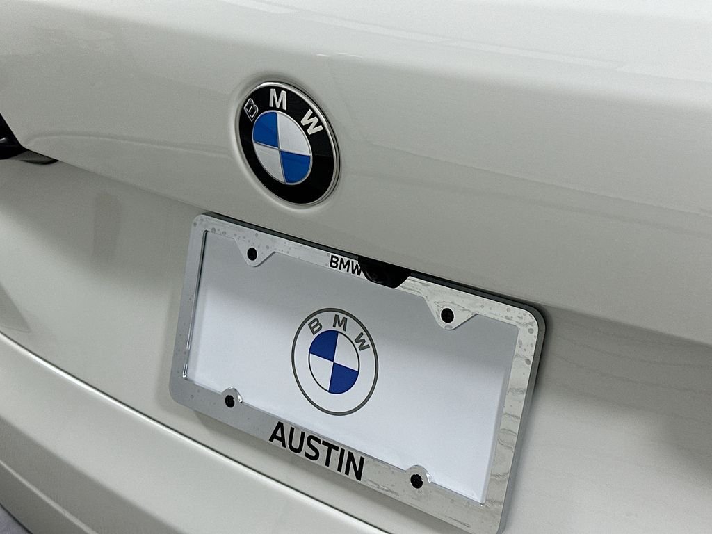 Used 2026 Alpine White BMW sDrive40i image 22