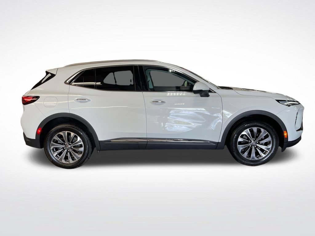 Used 2026 Summit White Buick Preferred image 7