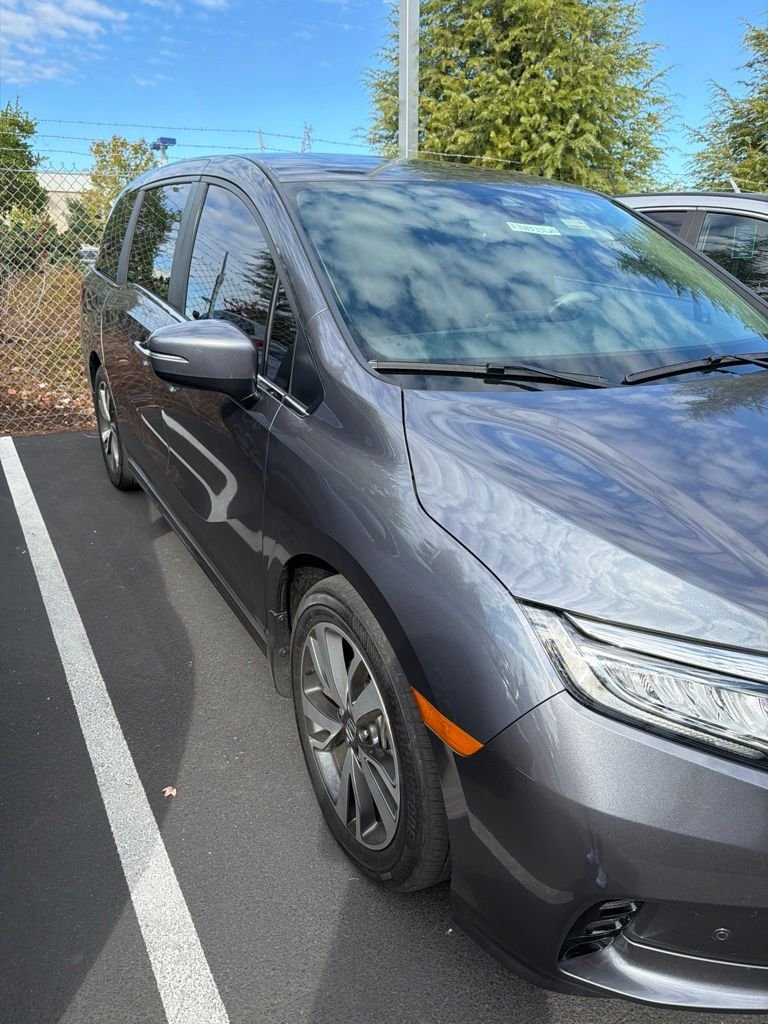 Certified Used 2024 Modern Steel Metallic Honda Touring image 3