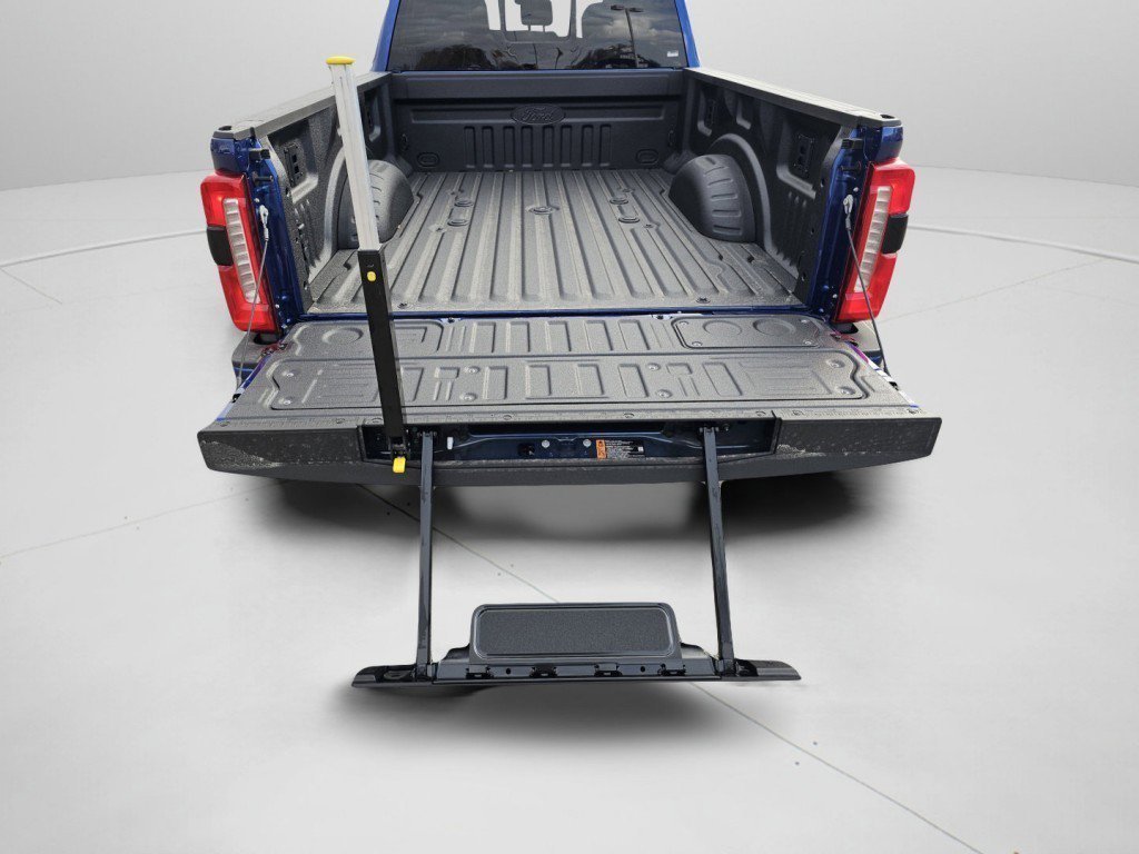 New 2026 Argon Blue Metallic Ford LARIAT image 27