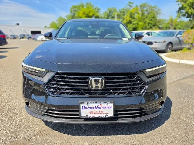New 2026 Crystal Black Pearl Honda SE image 2