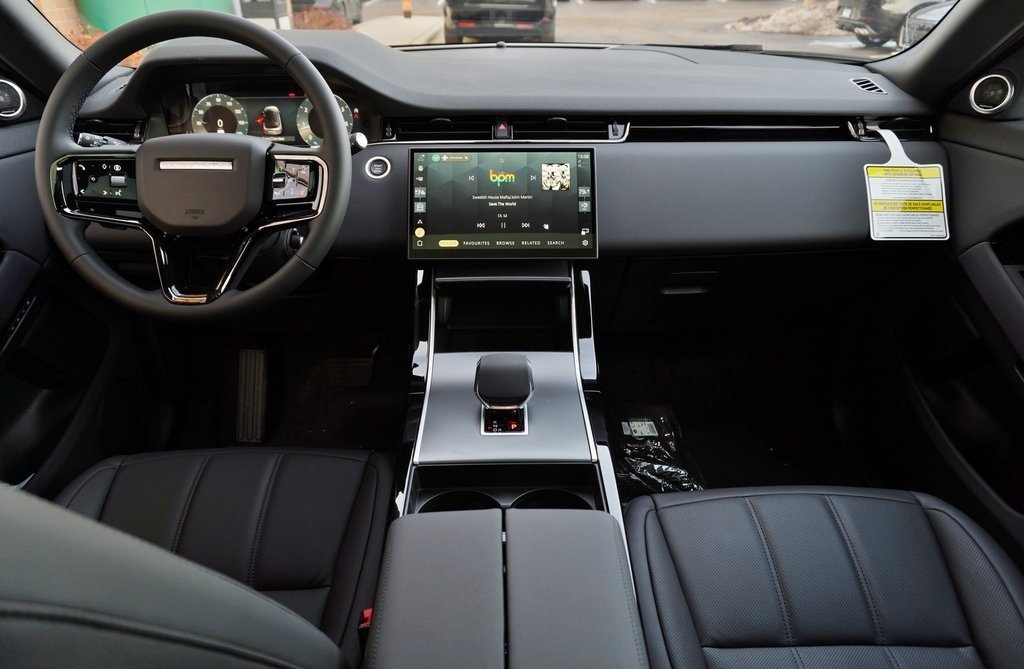 2026 LAND ROVER RANGE ROVER EVOQUE - Image 9