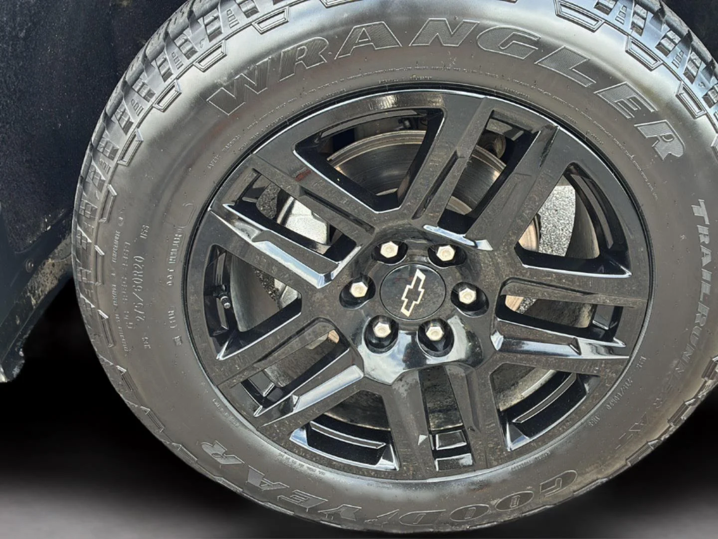 Used 2023 Glacier Blue Metallic Chevrolet RST image 24