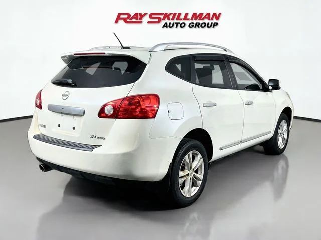 Used 2013 White Nissan SV image 7