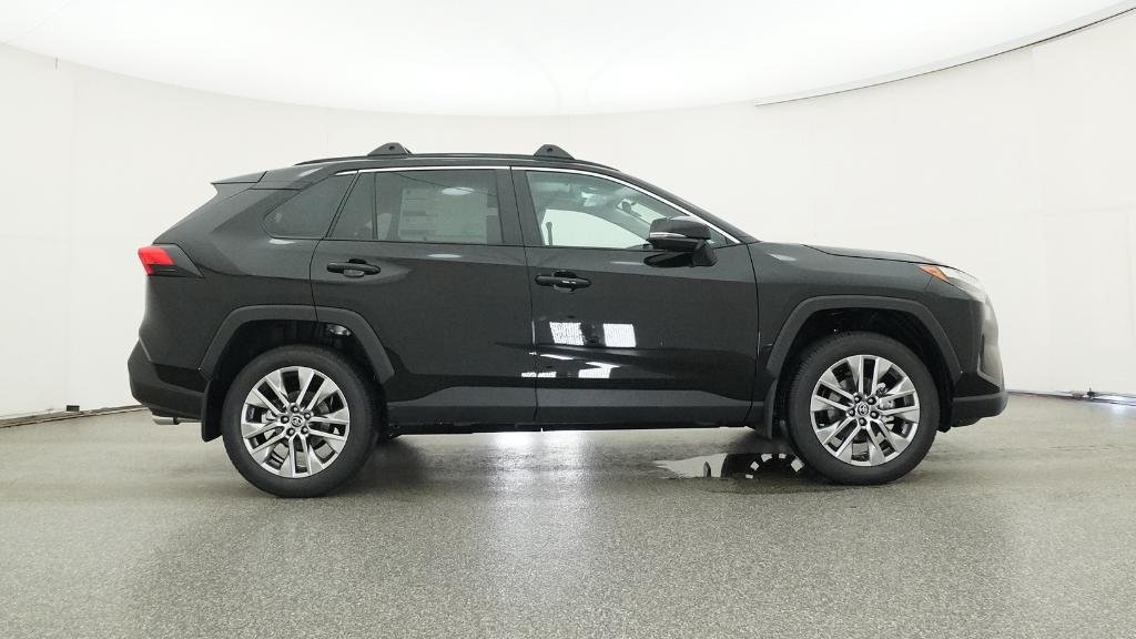 2025 Toyota RAV4 XLE Premium - Photo 5