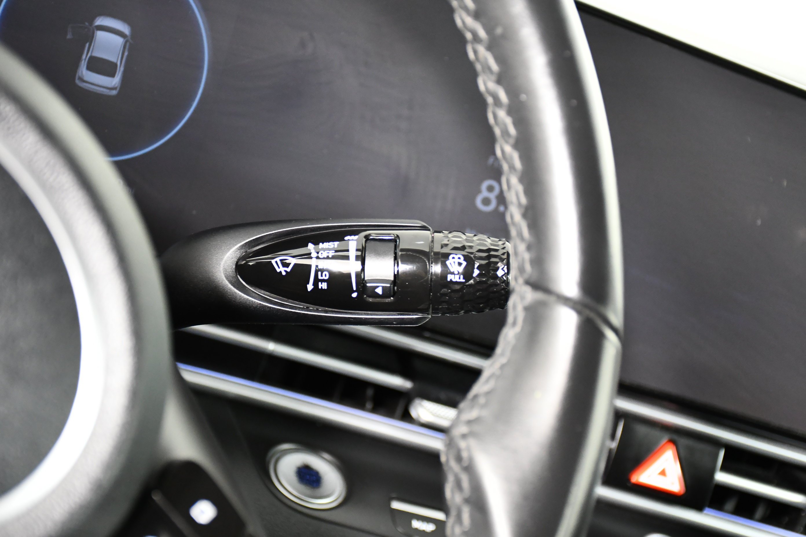 Used 2025 Abyss Black Hyundai Limited image 17