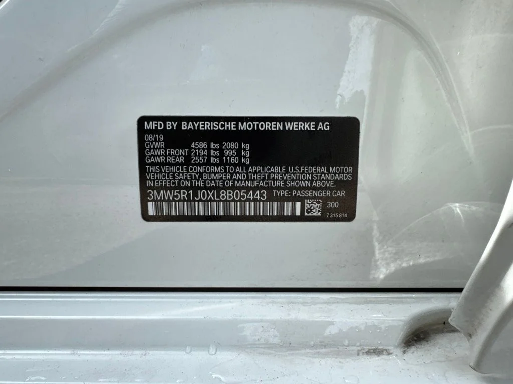 Used 2020 Alpine White BMW 330i image 14
