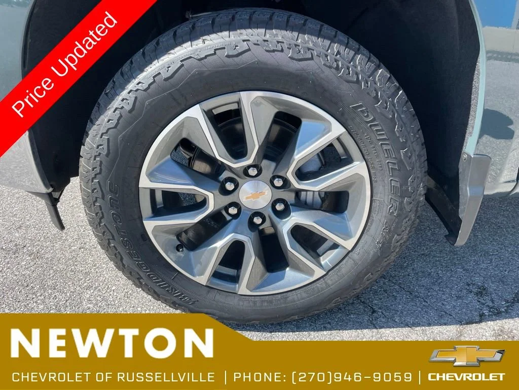 Used 2025 Cypress Gray Chevrolet LT (2FL) image 36