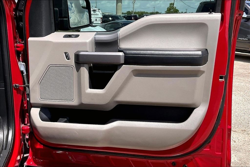 Used 2020 Red Ford XLT image 29